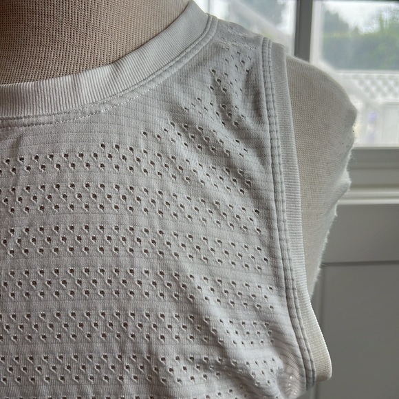 White mesh Lululemon athletic top - Picture 3 of 6